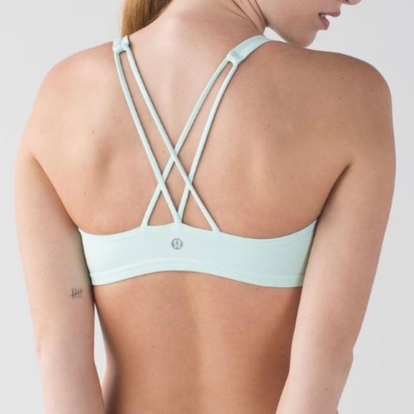 Size 6 Lululemon Free to Be Bra in Sea Mist - Picture 3 of 7